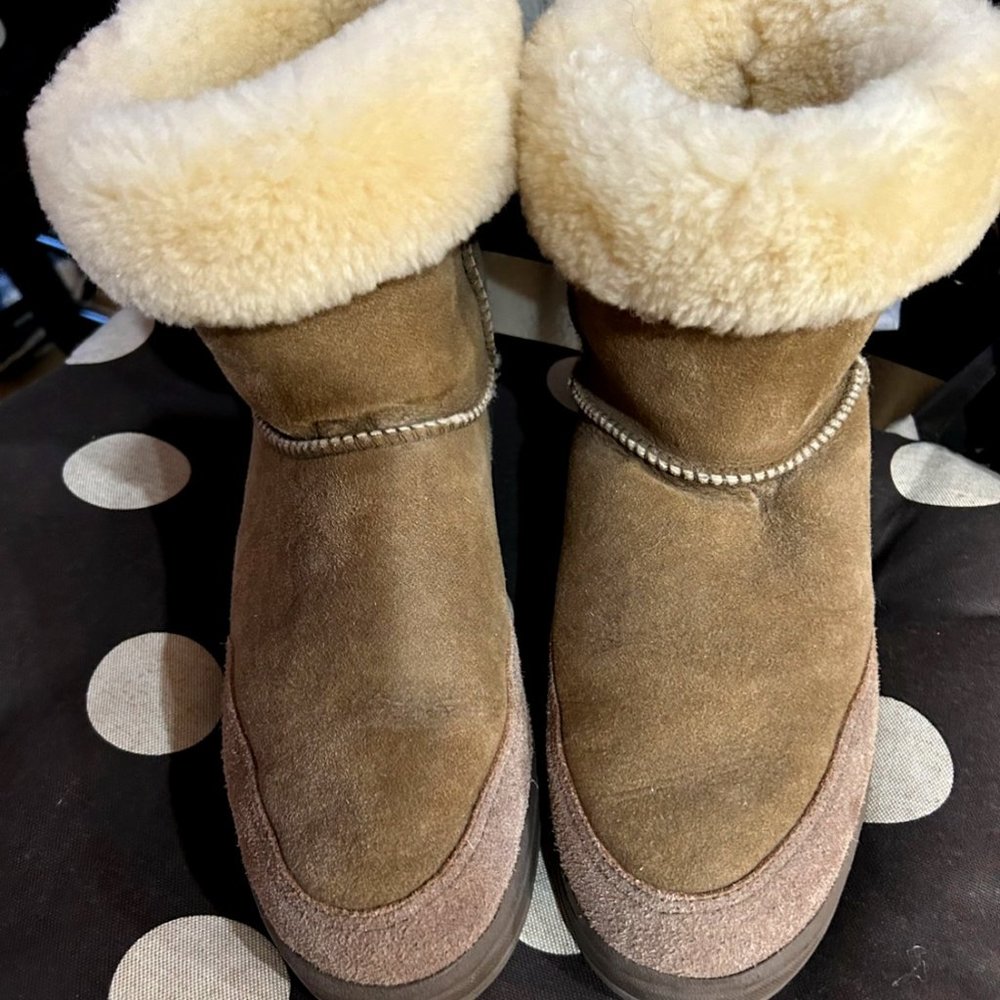 UGG Classic Boots Shearling Fur cuff top SIZE 10